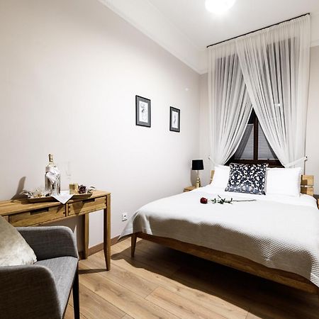 Old Town Ac Apartments Main Raiway Station Cracovia Esterno foto