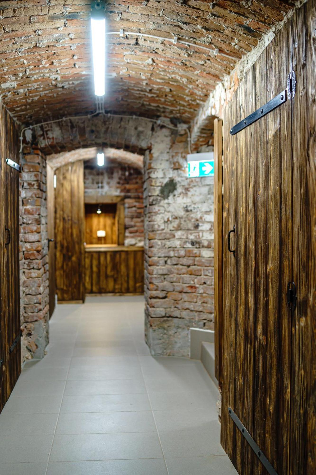 Old Town Ac Apartments Main Raiway Station Cracovia Esterno foto
