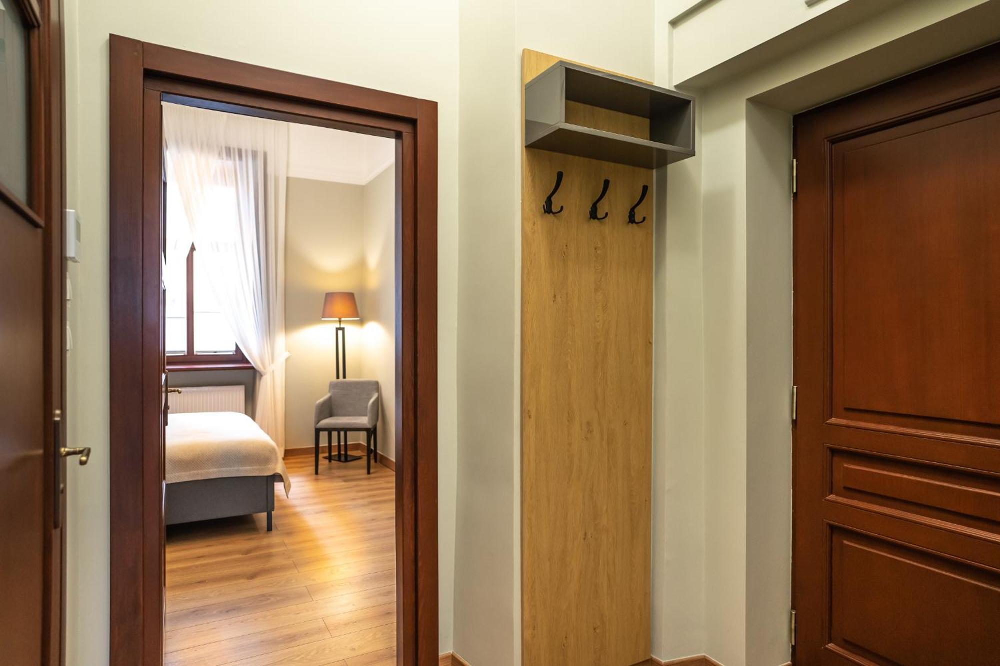 Old Town Ac Apartments Main Raiway Station Cracovia Esterno foto